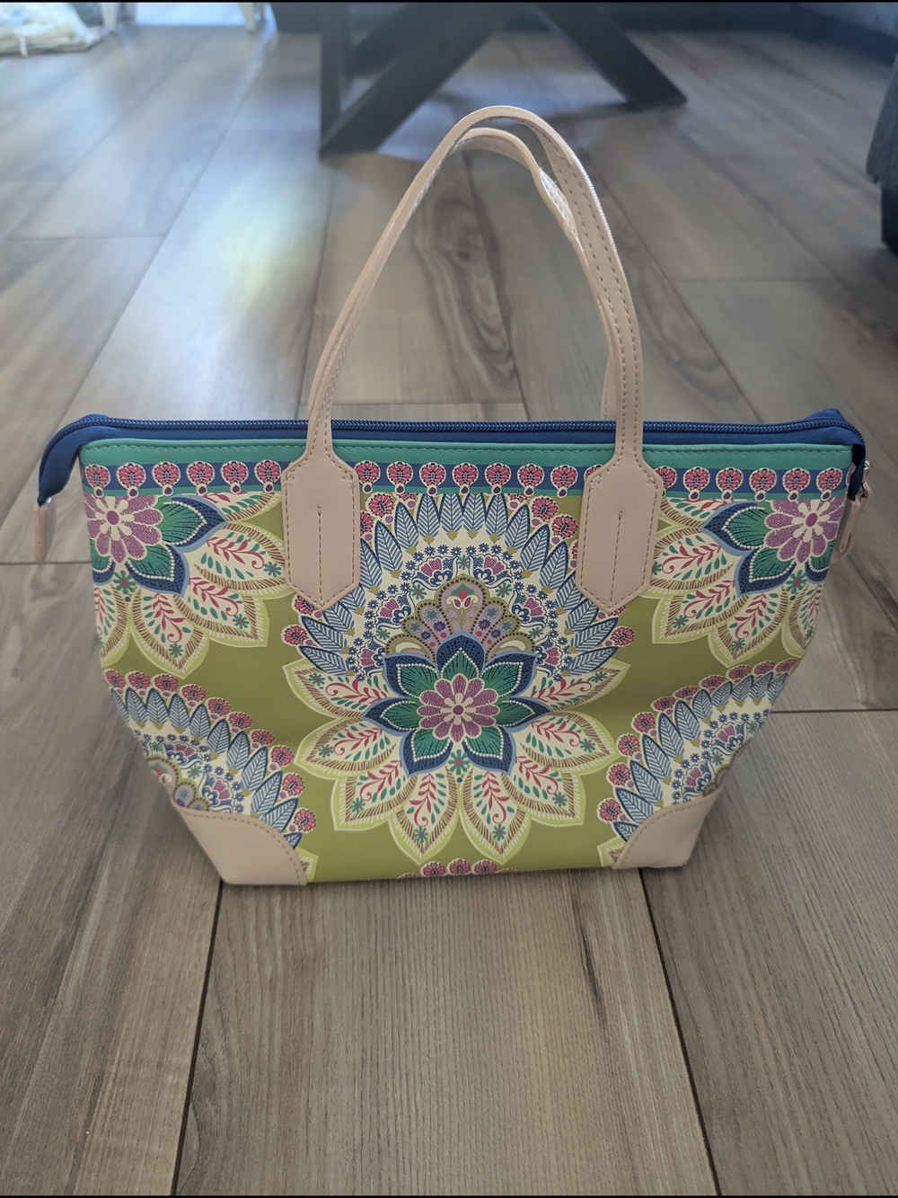 Spartina 449 Green Floral Mandala Tote with Cream Trim - Picture 5 of 7